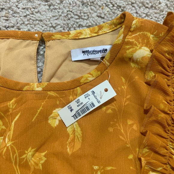 Madewell ruffle shoulder botanical floral peplum - Picture 6 of 8